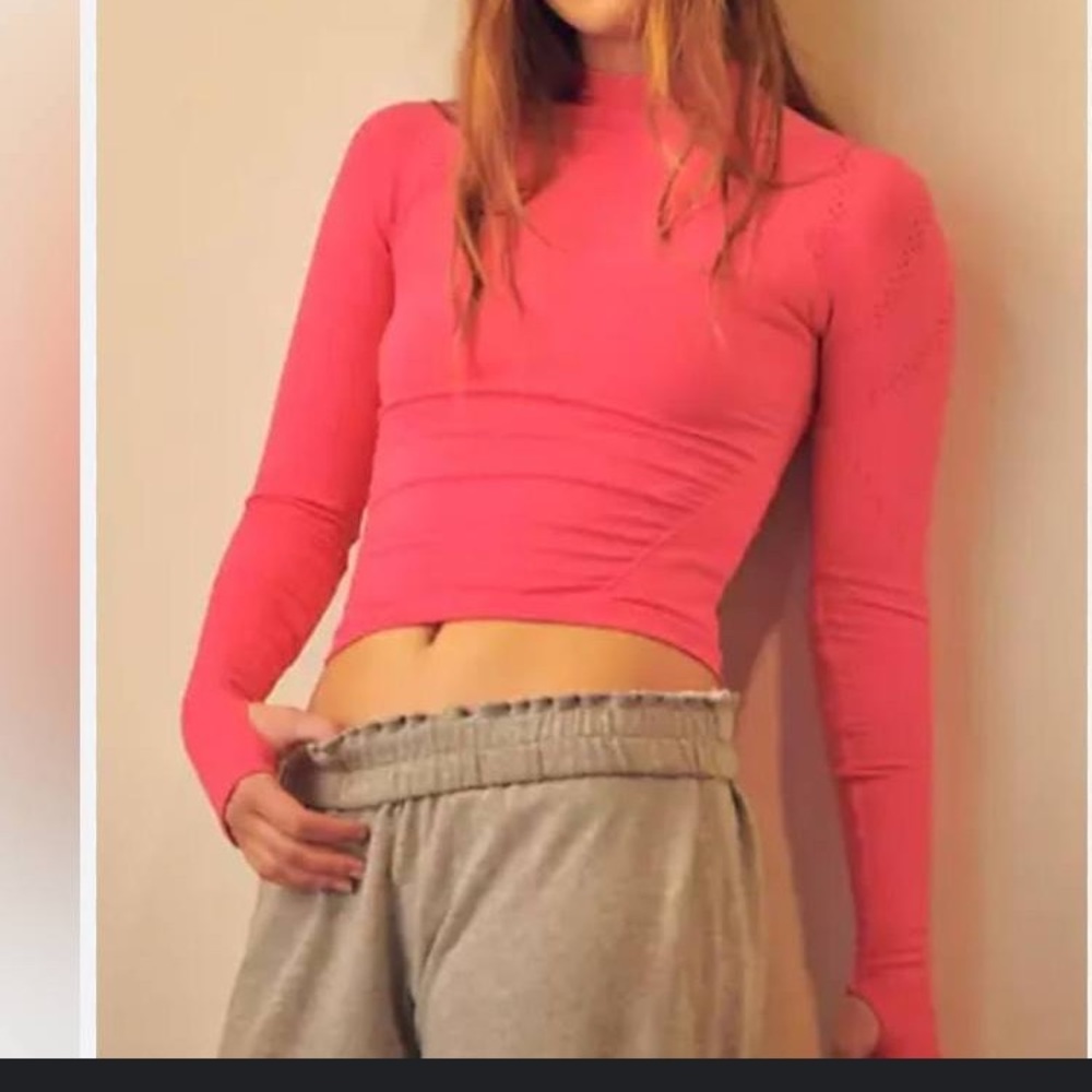 Good Karma High-Neck Layer top med/lg